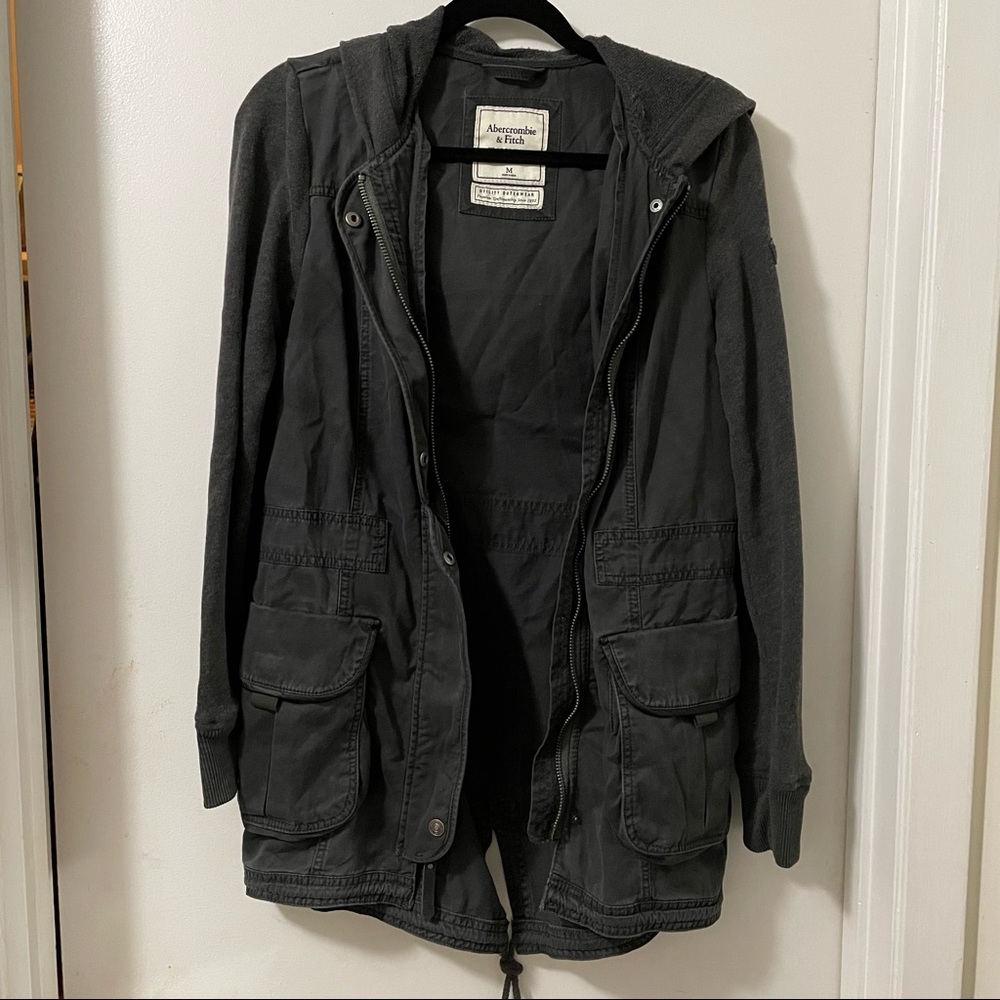 EUC A&F Hooded Unlined Military Cargo Utility Jacket Charcoal Size M